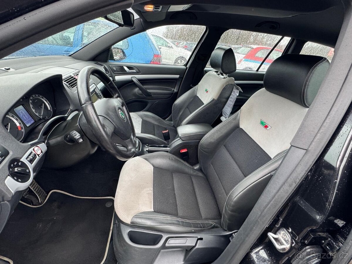 Škoda Octavia 2.0 RS FSI TURBO - 11