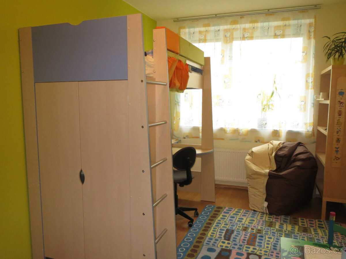 souprava do dětského pokoje s patrovou postelí a knihovnou - 11