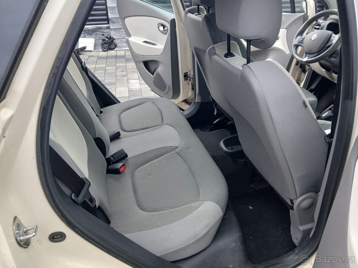 Renault Captur - vada automatu - 11
