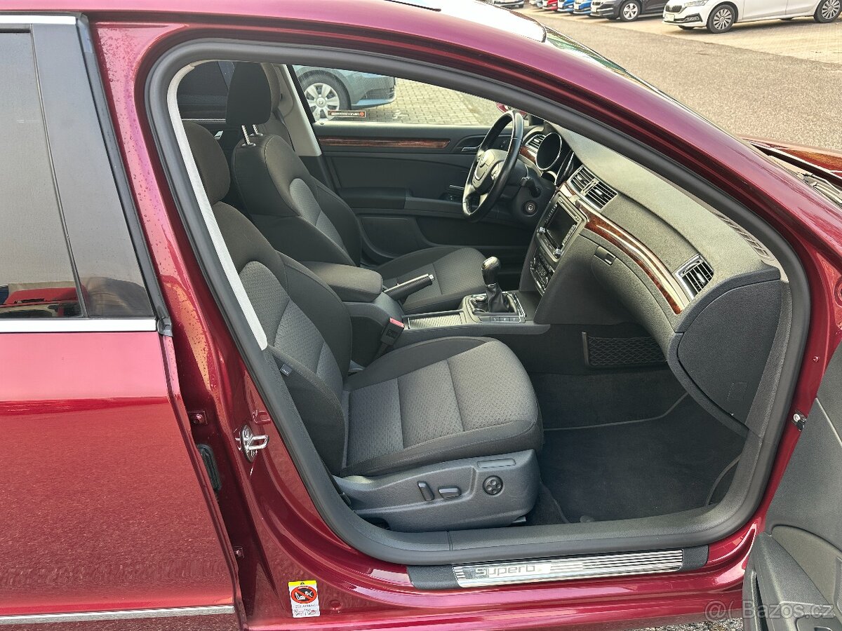 Škoda Superb Combi 2.0 TDI 2012 4x4 125 kw ČR - 11