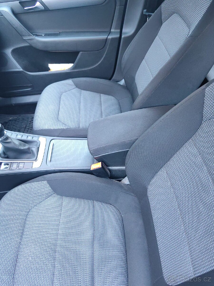 VW Passat B7 2.0tdi 4.motion servisní kn.Supr stav - 11