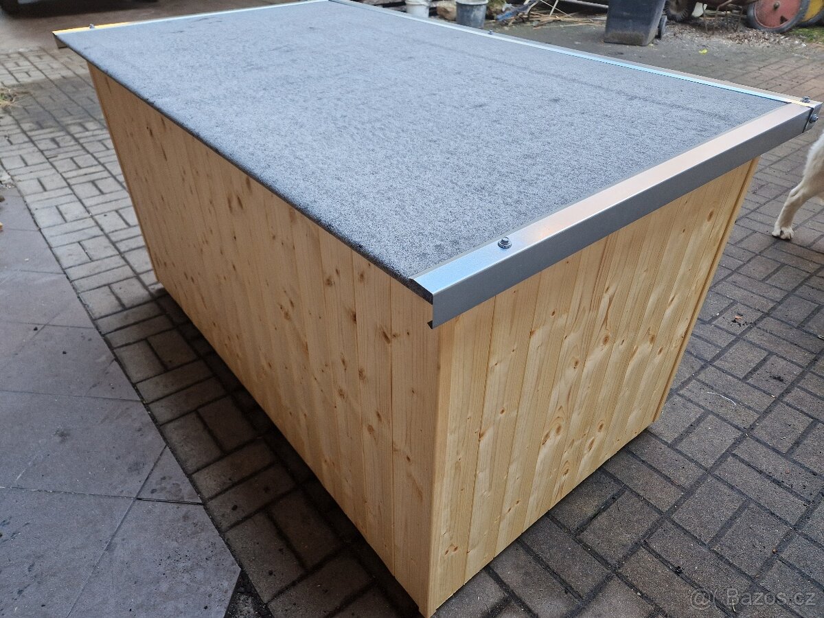 Zateplená psí bouda XL - 11