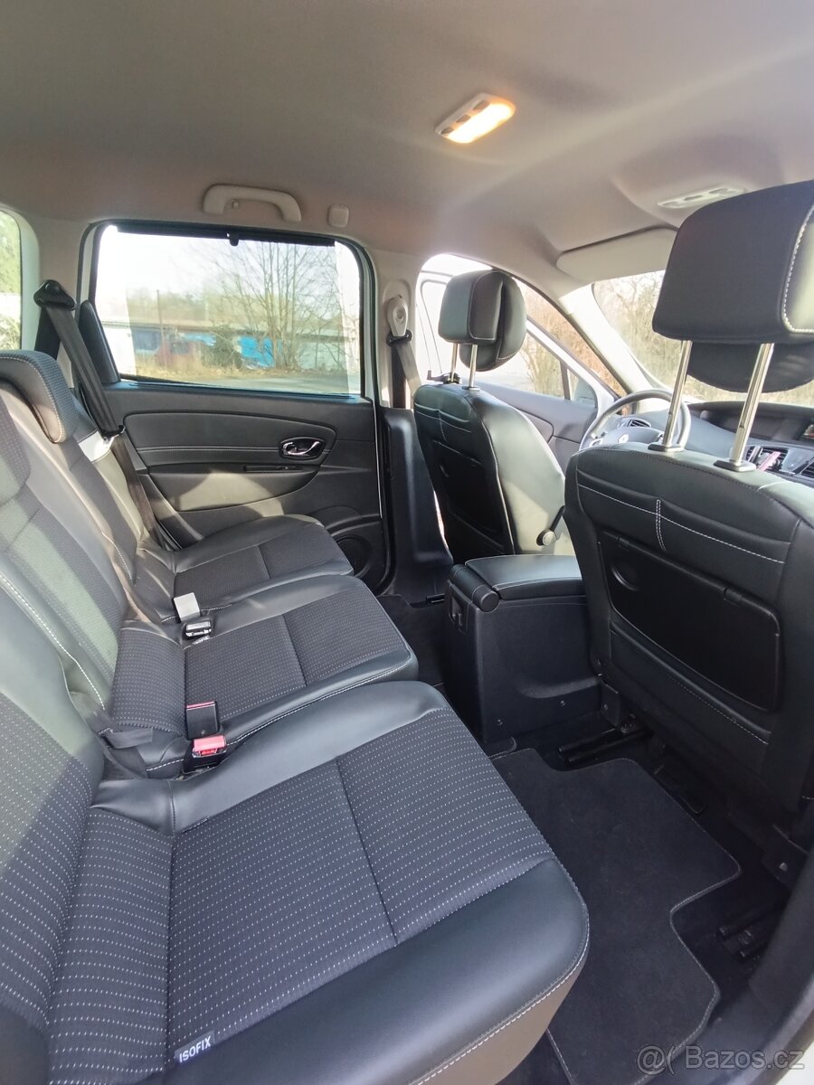 Renault Grand Scénic 1.5 dCi 81 kW - 11