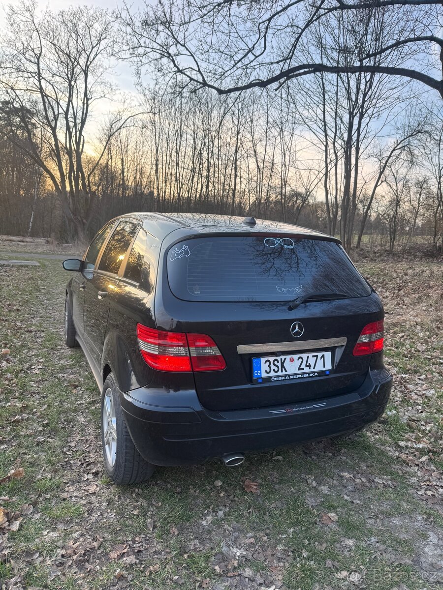 Mercedes b clas - 11