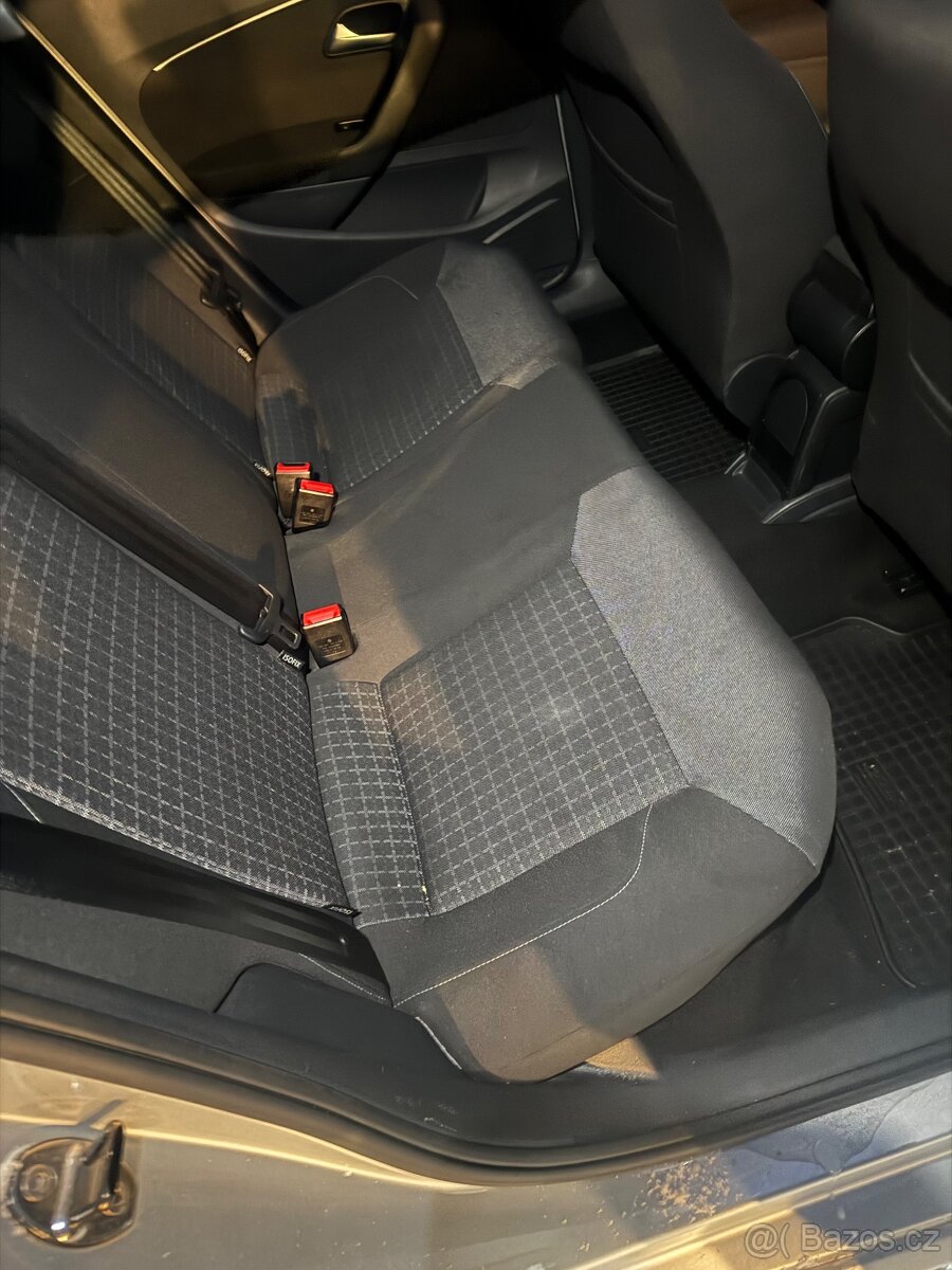 Prodám náhradní díly vw polo 6R - 11