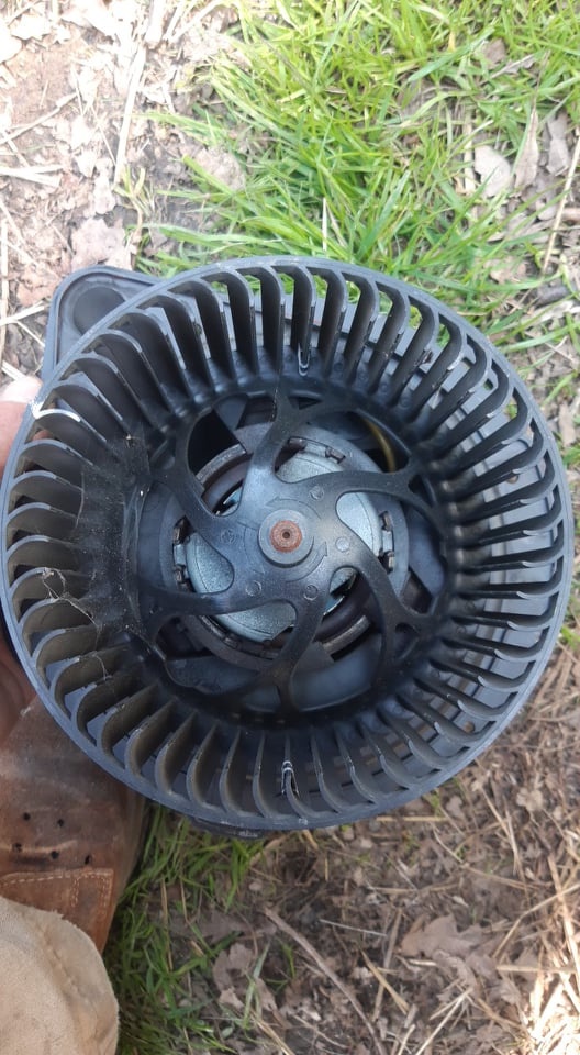 Prodám na Audi B5 Avant různé díly levně - 11