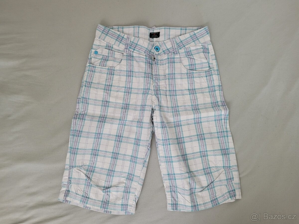 kraťasy a letní kalhoty - 11