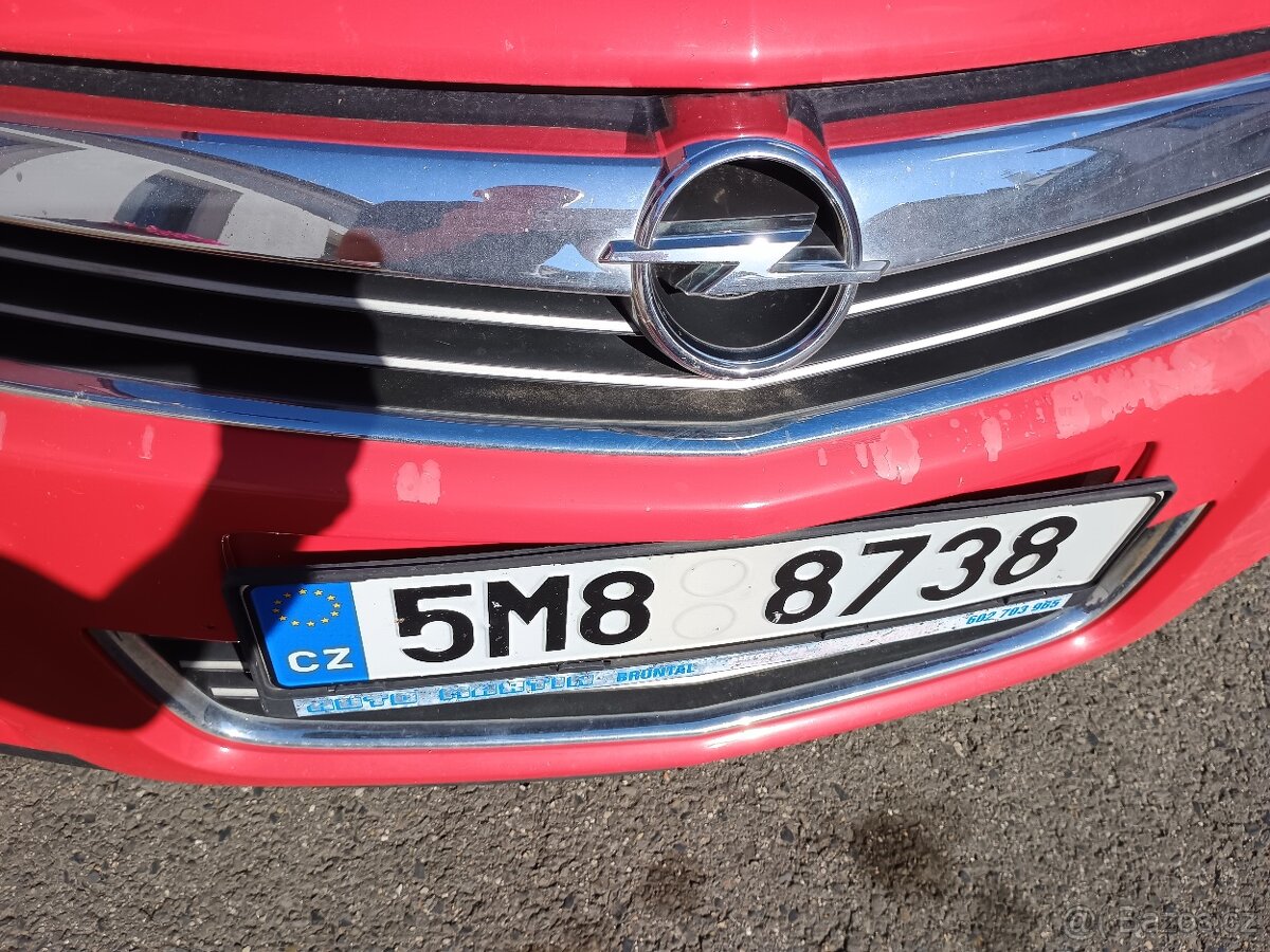 Opel Astra H 1.6 16V caravan - 11