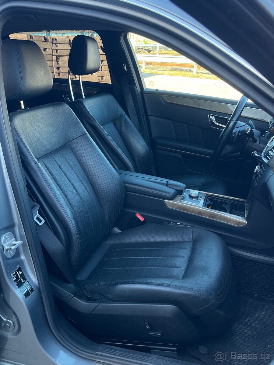 Mercedes E350 - 11