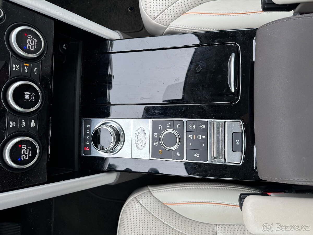 LAND ROVER Discovery 3,0 TDV6 HSE - 11