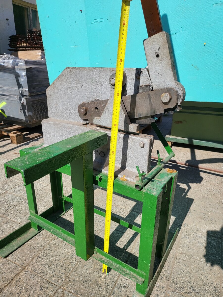 Nůžky na pásovinu - 11