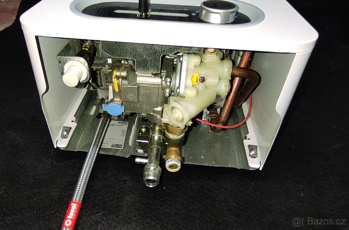 Plynový průtokový ohřívač vody Bosch Hydro 4100 - 11