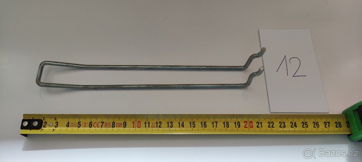 Háčky do děrovaných plechů, prodejních regálů. - 11