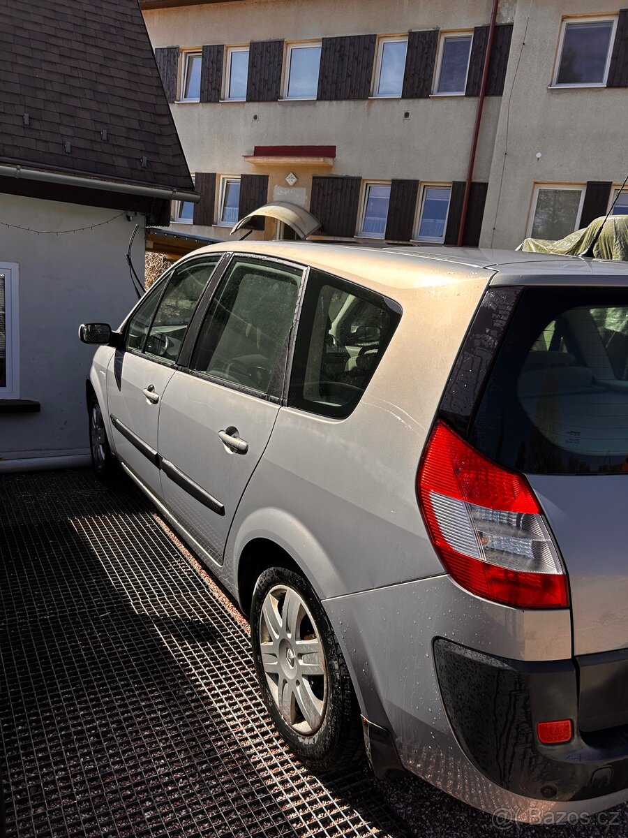 Renault Scenic 1.9 dci - 11