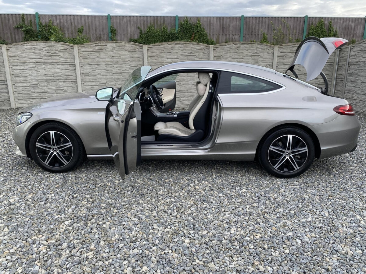 ++Mercedes-Benz Třídy C C 400 COUPE 4MATIC 51.000KM++ - 11