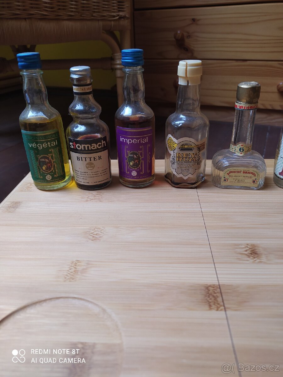 Lahvičky s alkoholem - 11