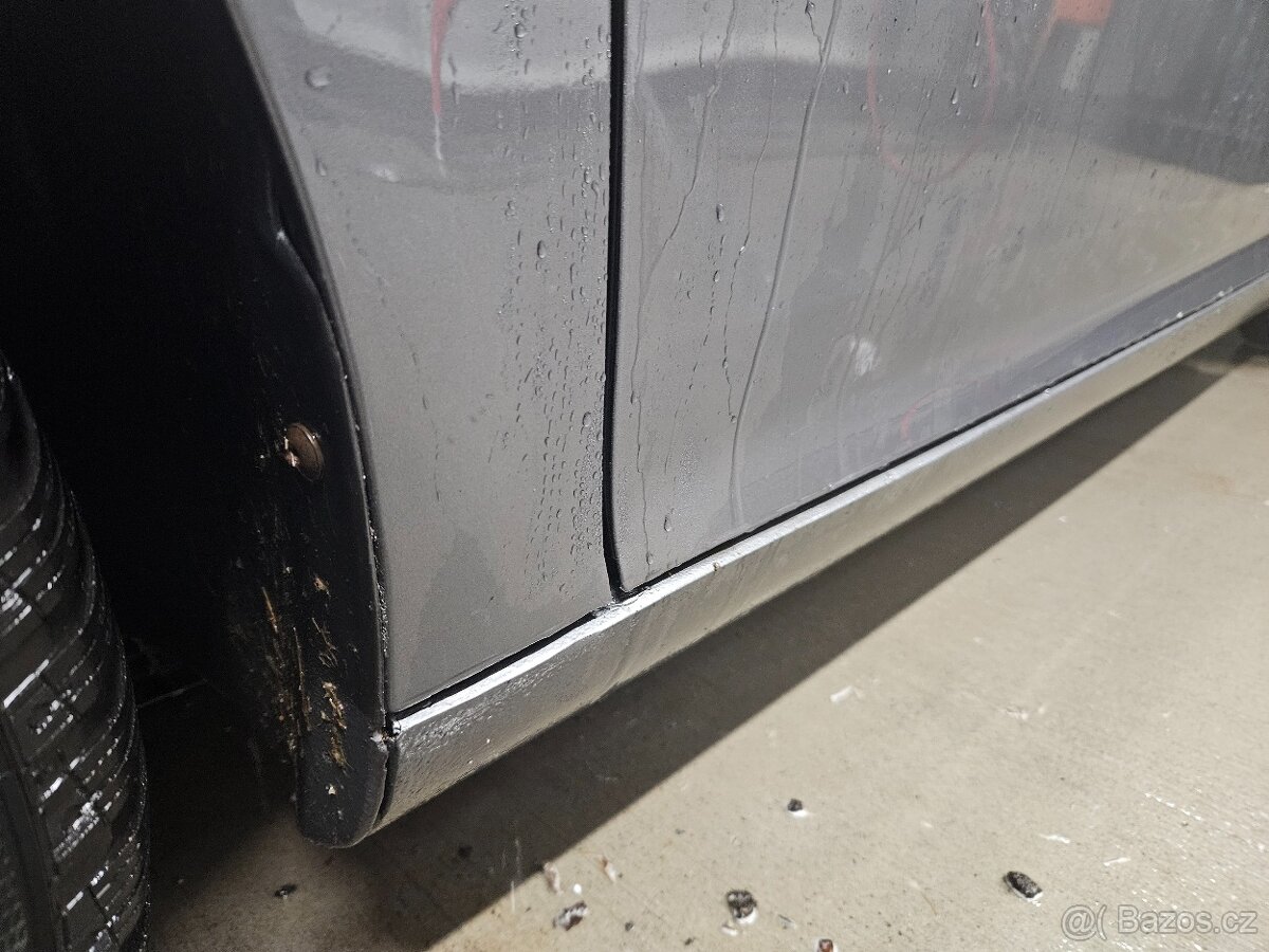 VOLKSWAGEN GOLF V 1.6MPi -75KW - 11