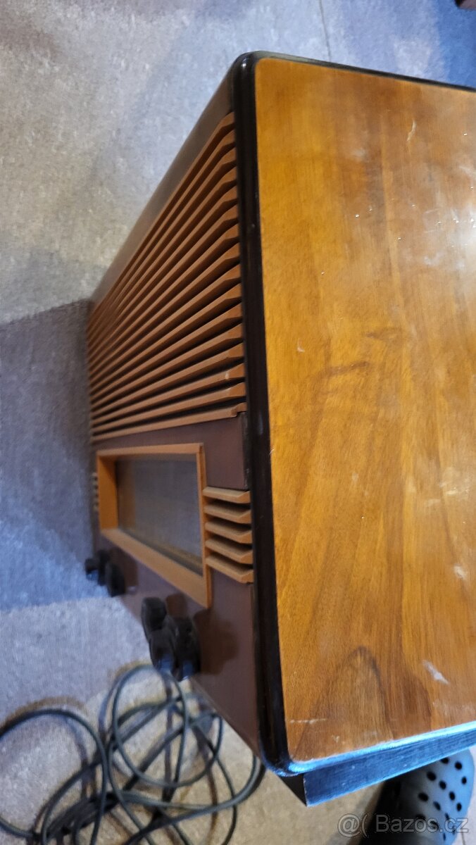 Rádio Tesla 605A - 11