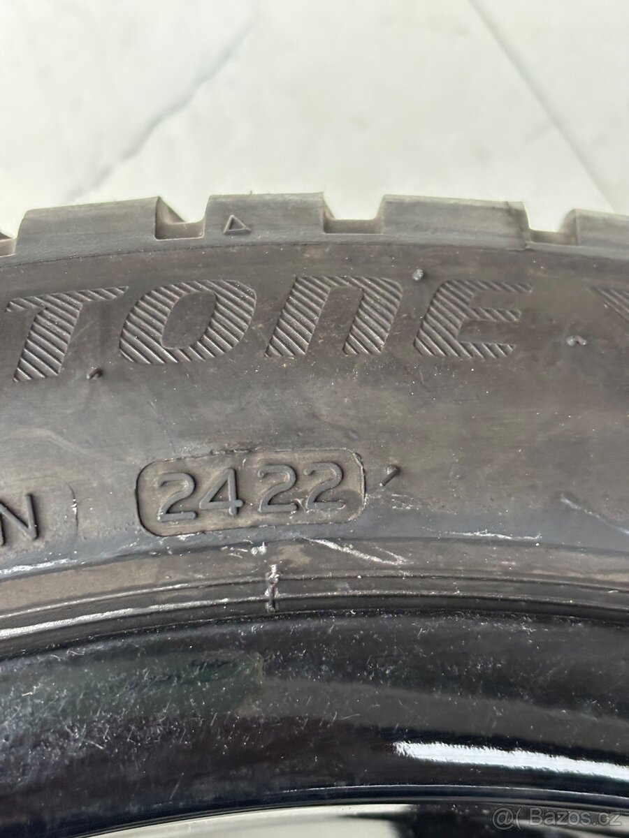 Mercedes R18 C-class Zimní Bridgestone 225/45 - 11