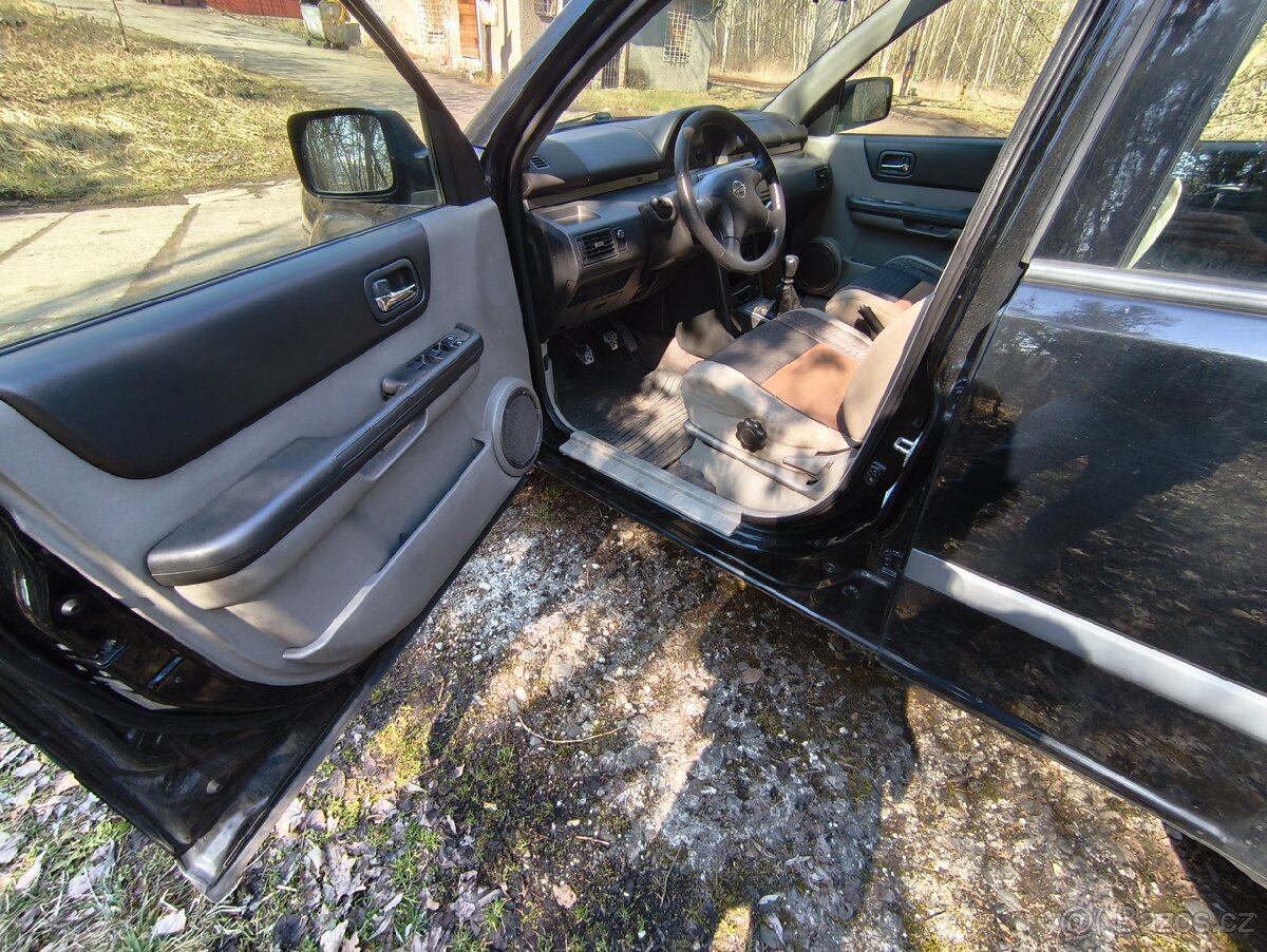 Nissan xtrail 2.2 D,4x4,2003, STK 11/27 - 11