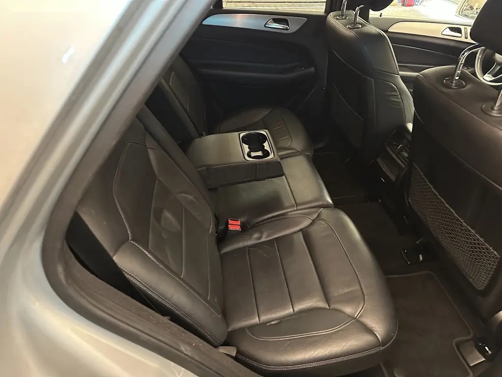 Mercedes-Benz GLE, 250 D - 11