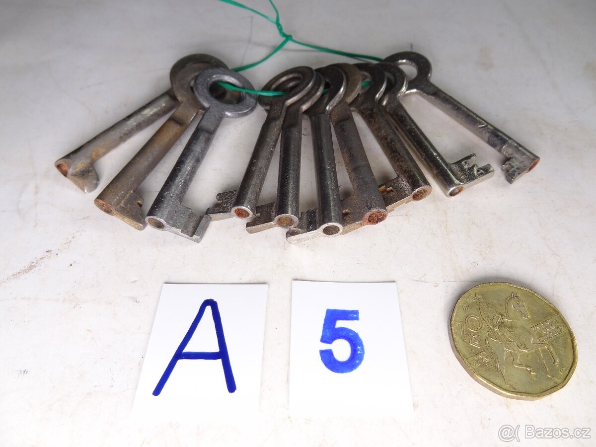 Staré klíče. Sbírka. Velké množství. - 11