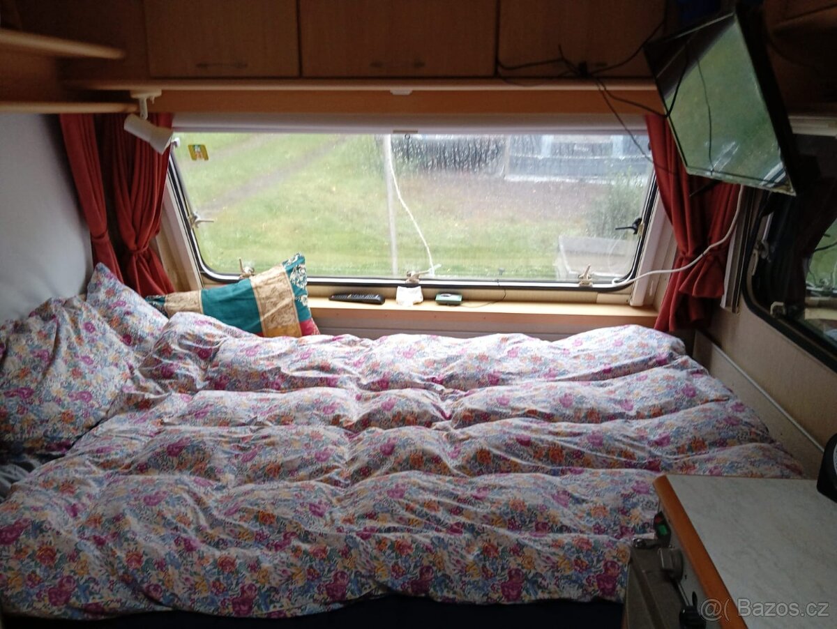 Karavan Chateau La Car - 11