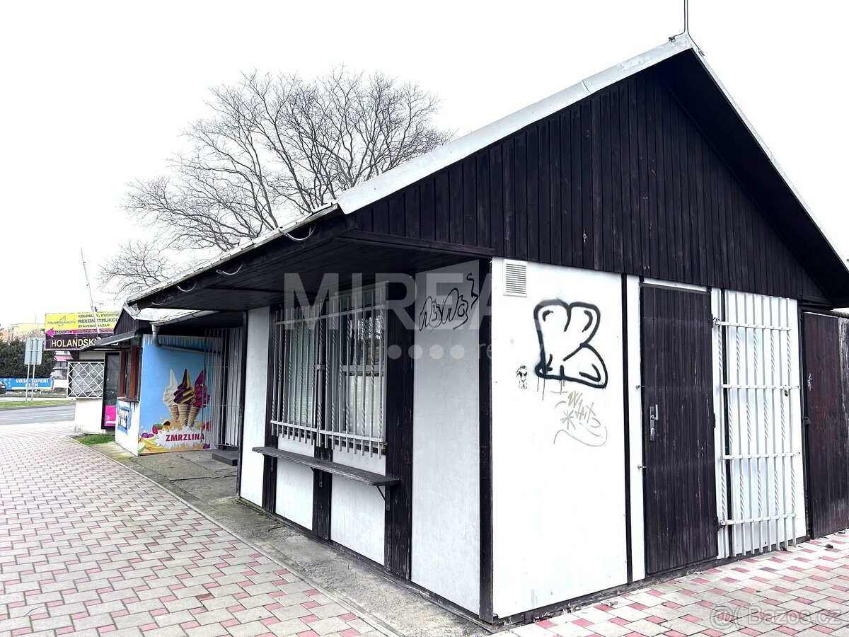 Nymburk, prodej dvou prodejních stánků, 42 m2, okr. Nymburk - 11