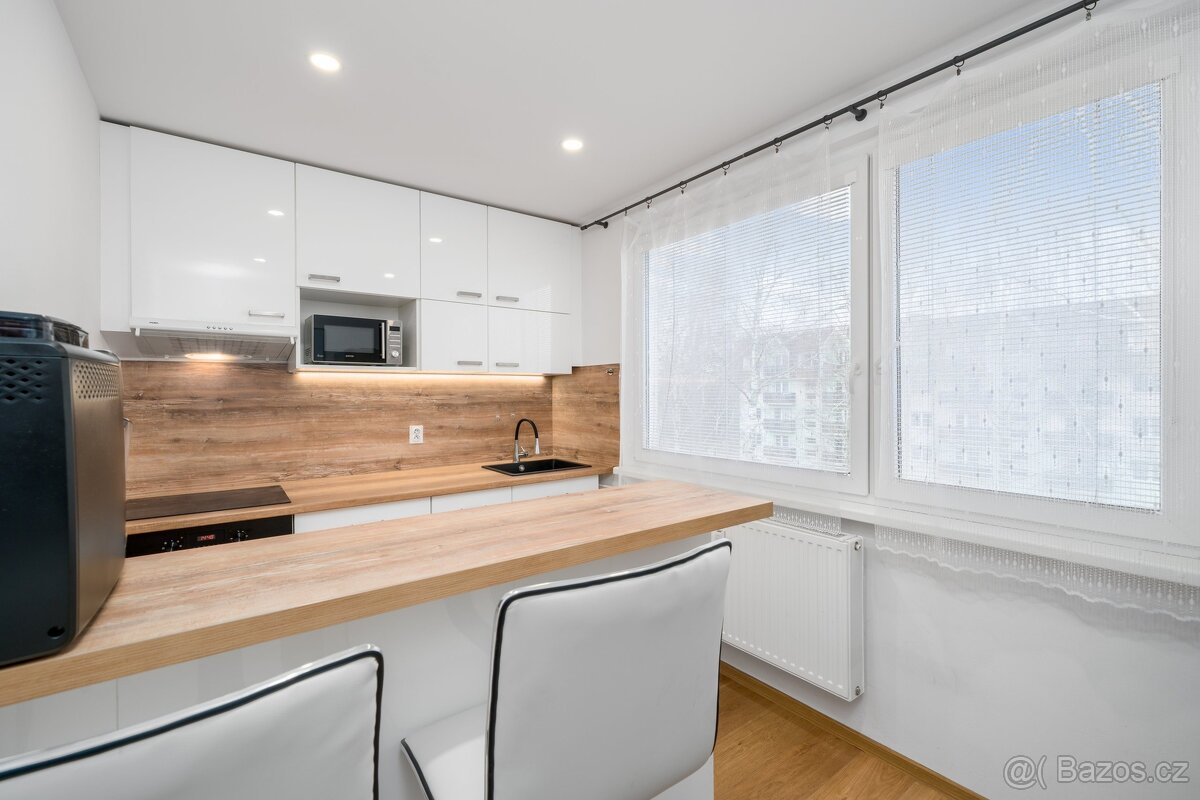Prodej bytu 3+1 77 m², Ralsko - Kuřívody, ev.č. 01062 - 11
