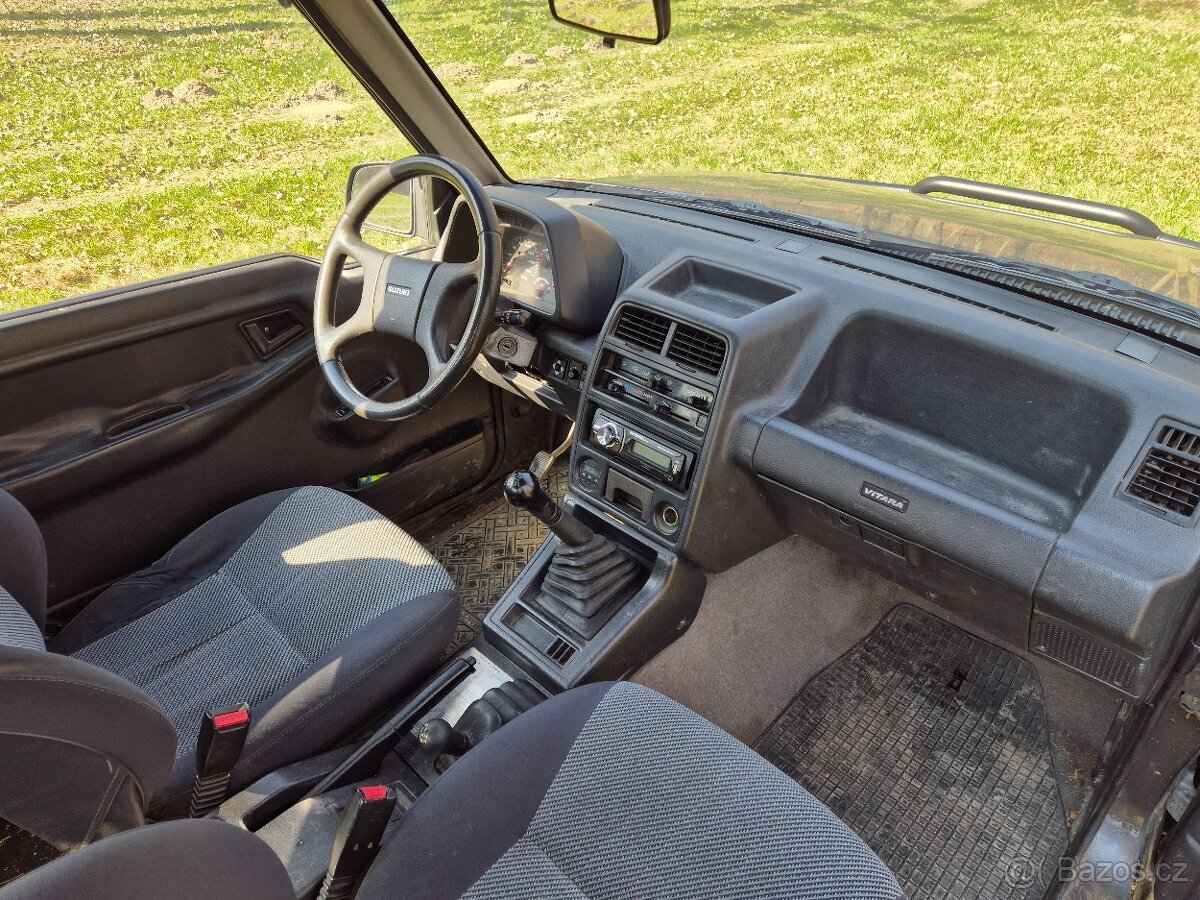 Suzuki Vitara 1.6JLX - 11