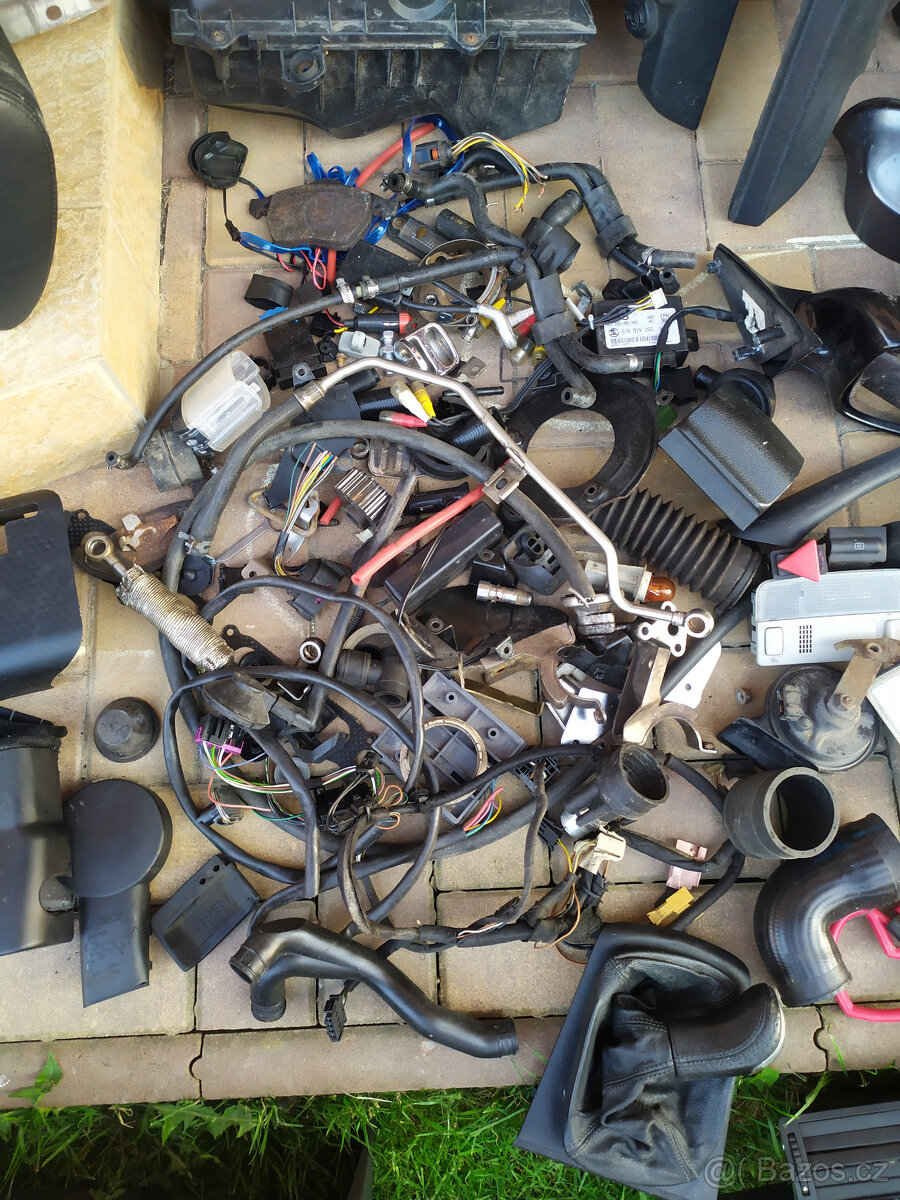 Škoda Octavia RS díly - 11