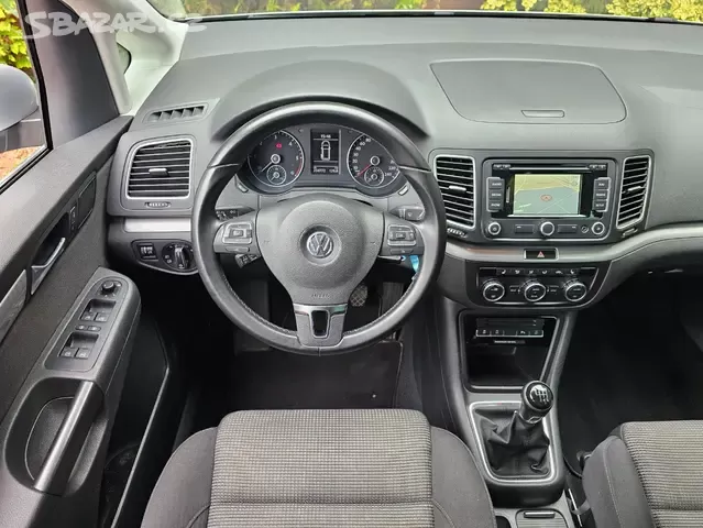 VW Sharan 2.0 TDI 103kW,4x4,Xenon,Navi,Serviska. - 11