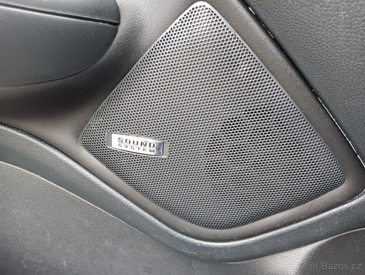 Škoda Octavia RS 2.0 TDI 125kw DSG Combi, Černá alcantara - 11