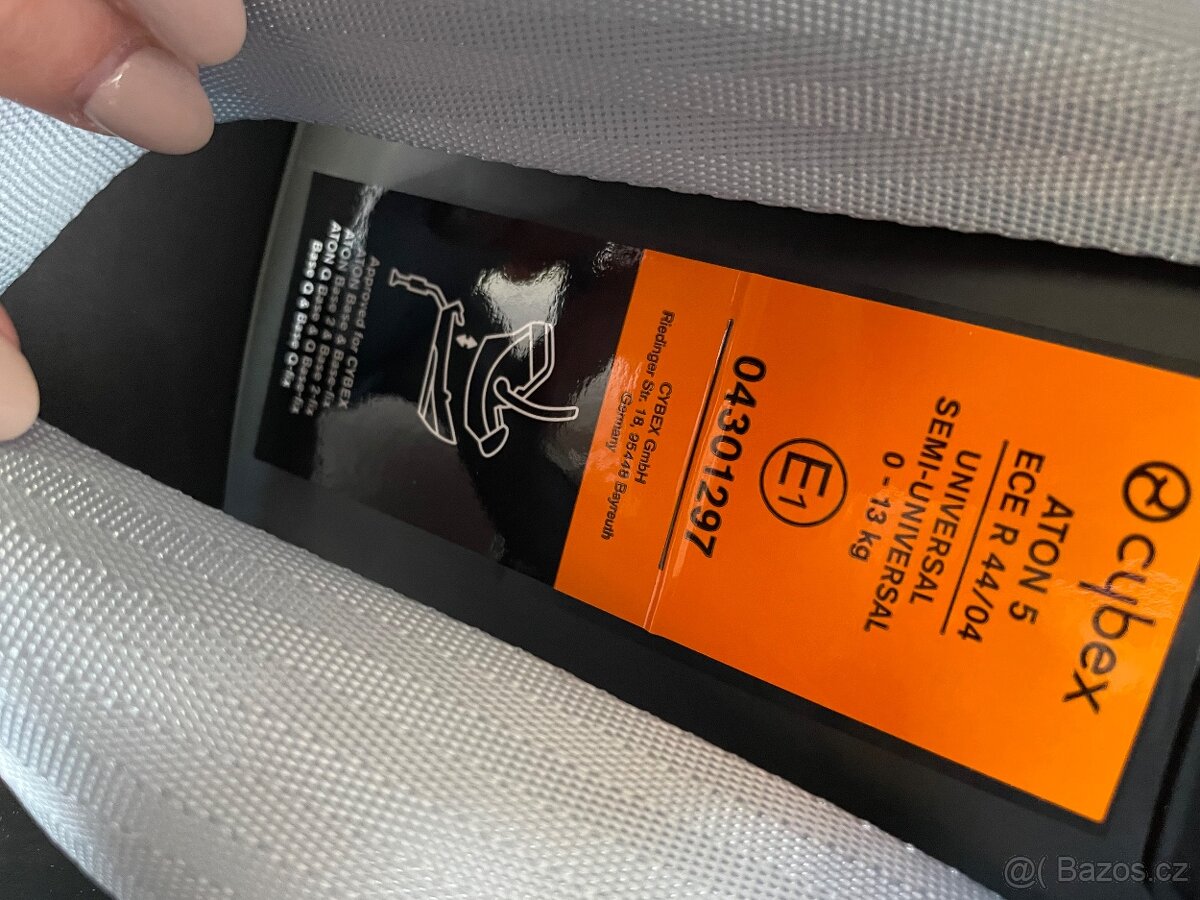 Autosedačka se základnou - 11