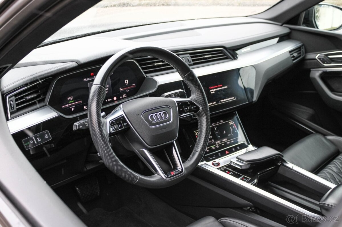 Audi E-tron S quattro - 11