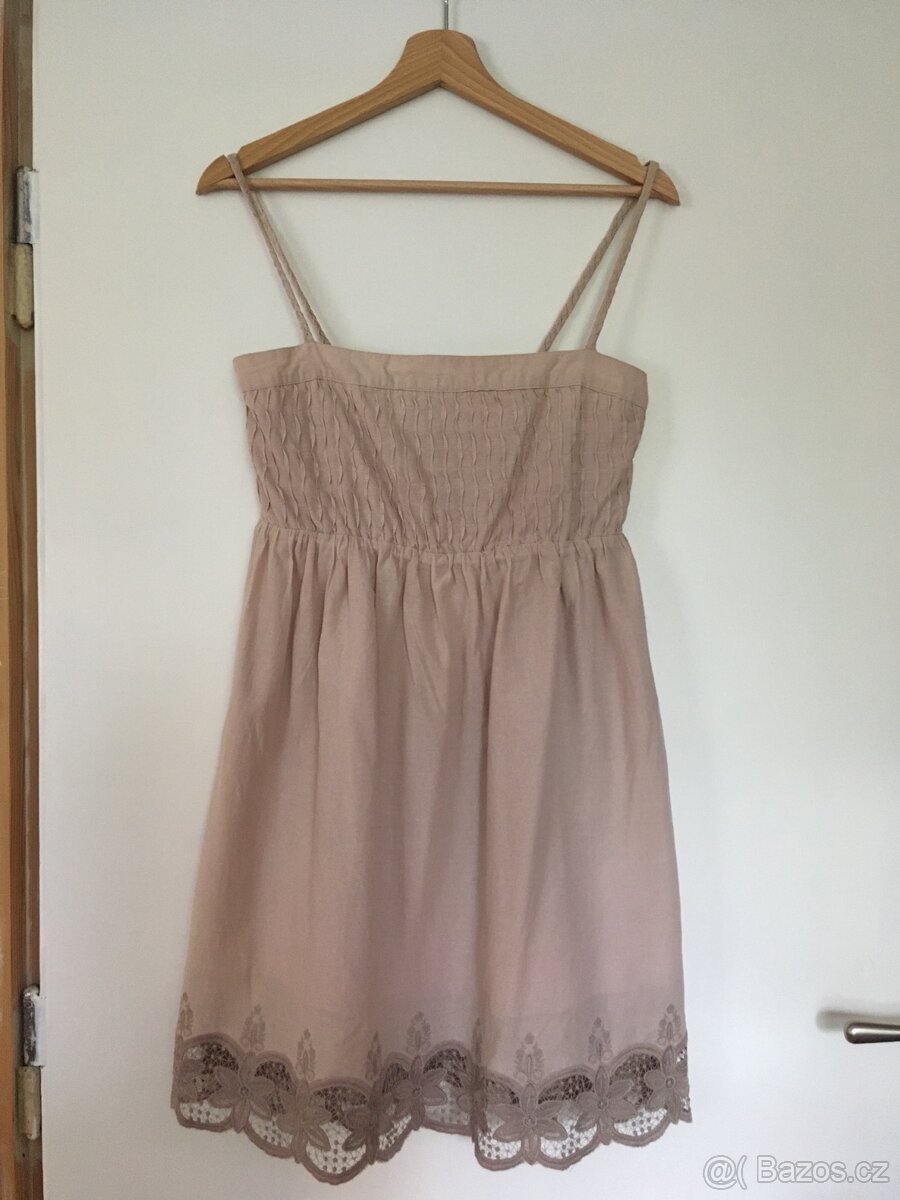 Šaty různé, velikosti M, cena za kus 200 Kč - 11