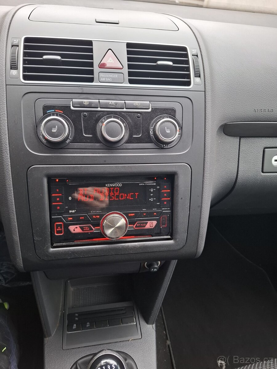 VW TOURAN 1.6 TDI 7MIST - 11