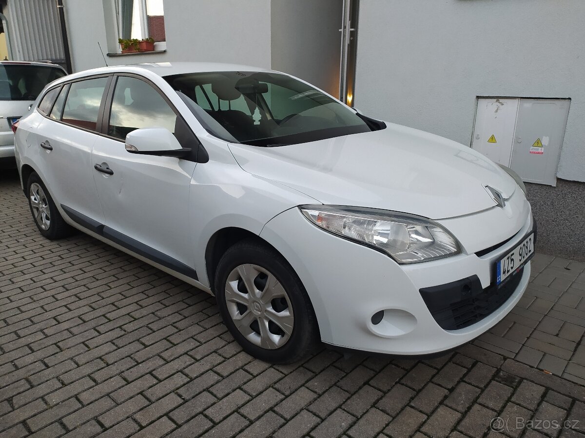 Renault Megane kombi LPG benzín-plyn 2012 - 11