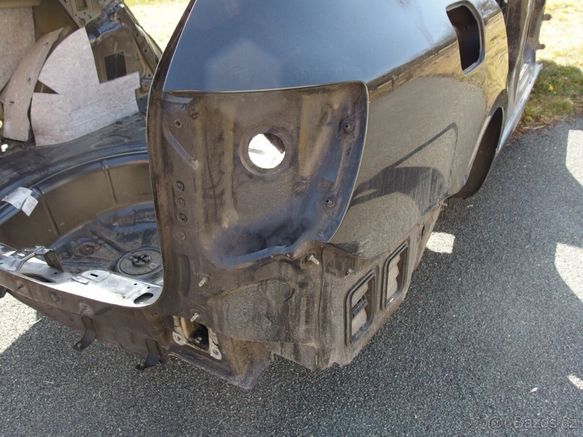 Skelet karoserie Škoda Superb II combi - 11