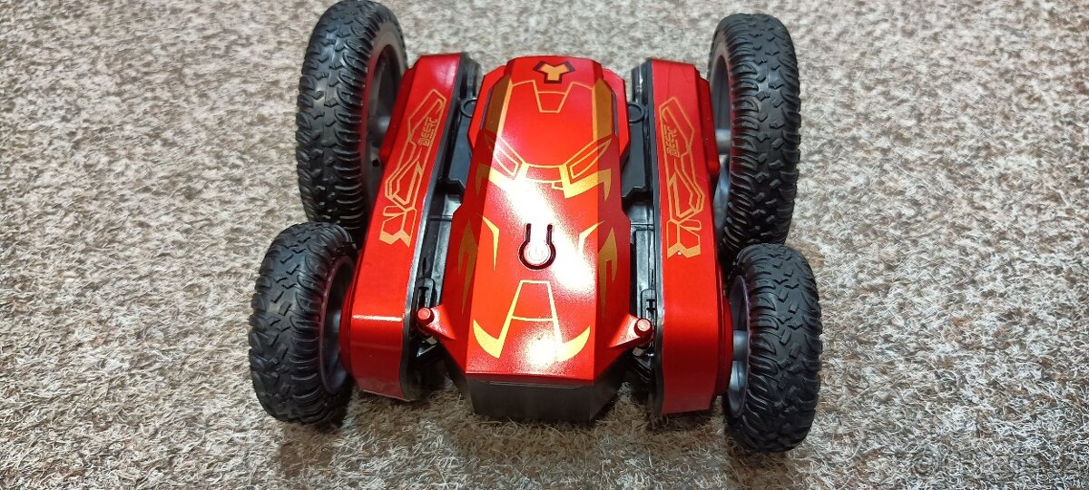 RC akrobatické auto DEERC DE84 Iron Man (nové jen rozbalené) - 11