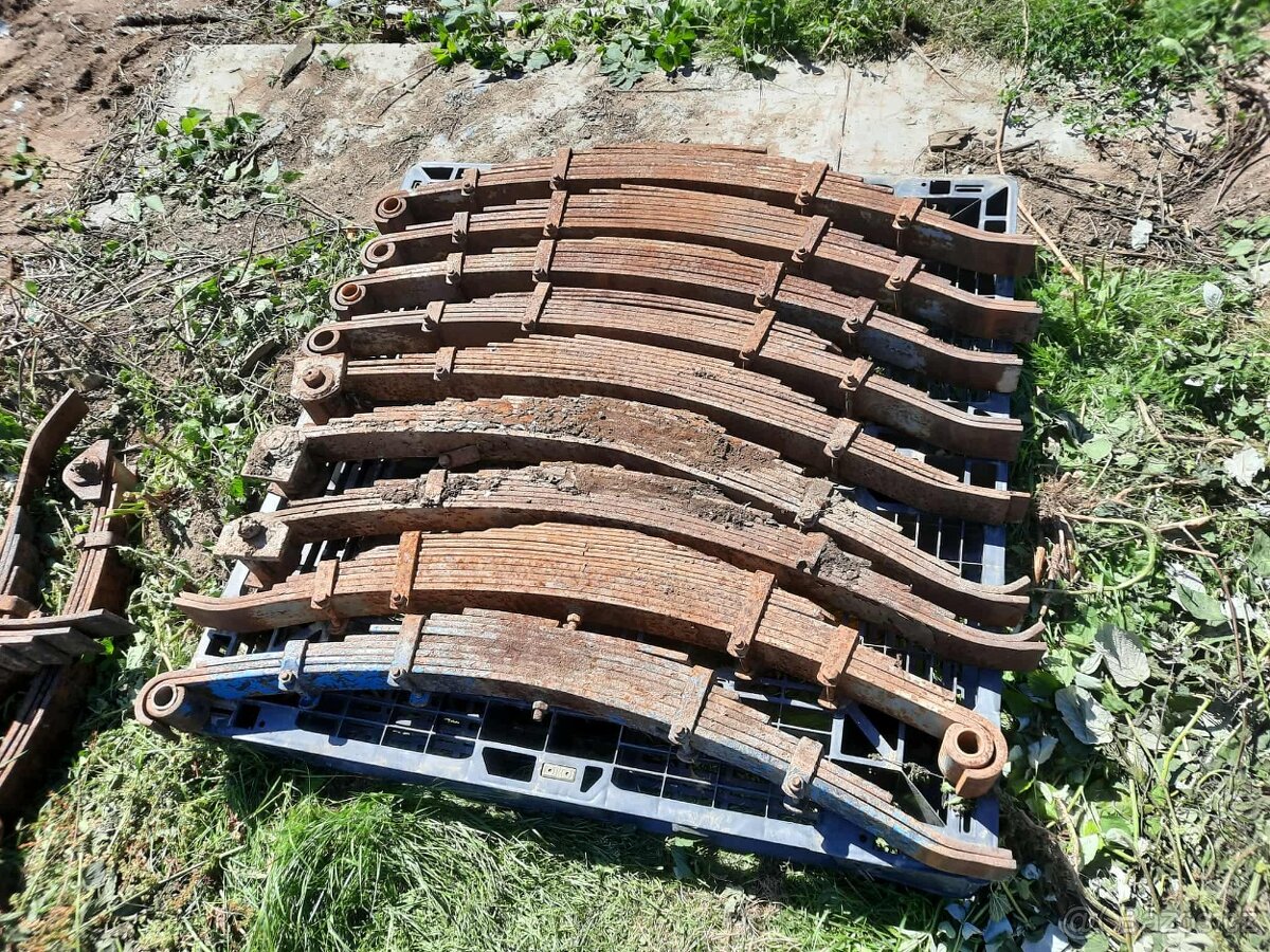 Karháky kovanie bočnic - 11