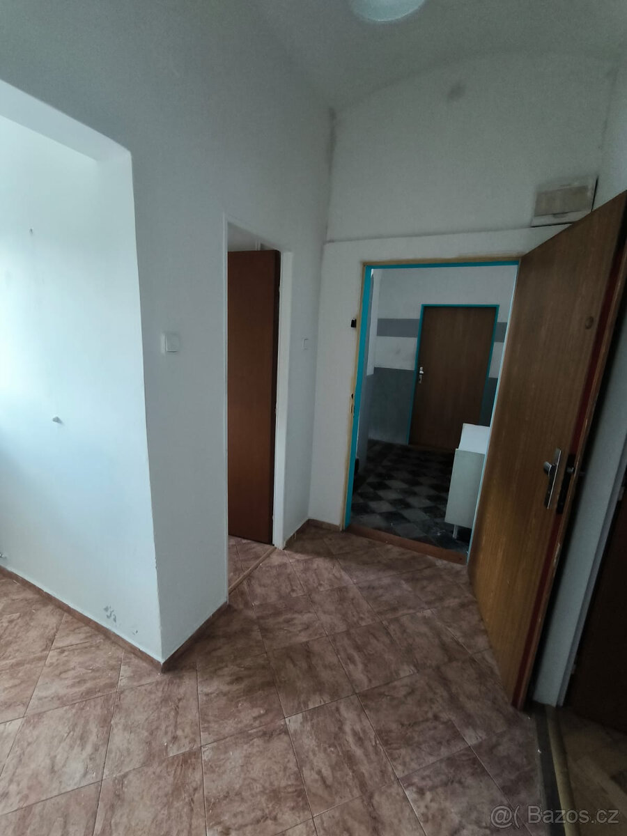 Pronájem bytu 4+1 95m2 zahrada-Ústí nad Labem-Střekov - 11