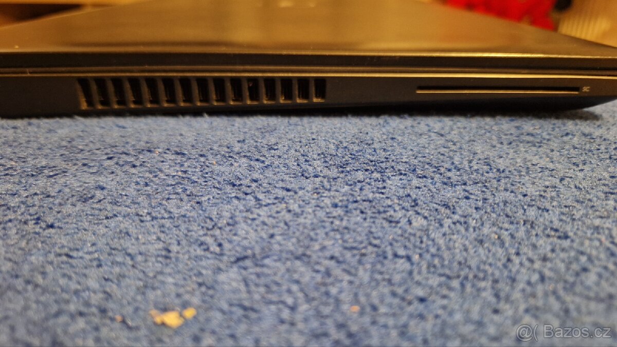 Dell Latitude E5570 , i7, 8GB a 256GB SSD - 11