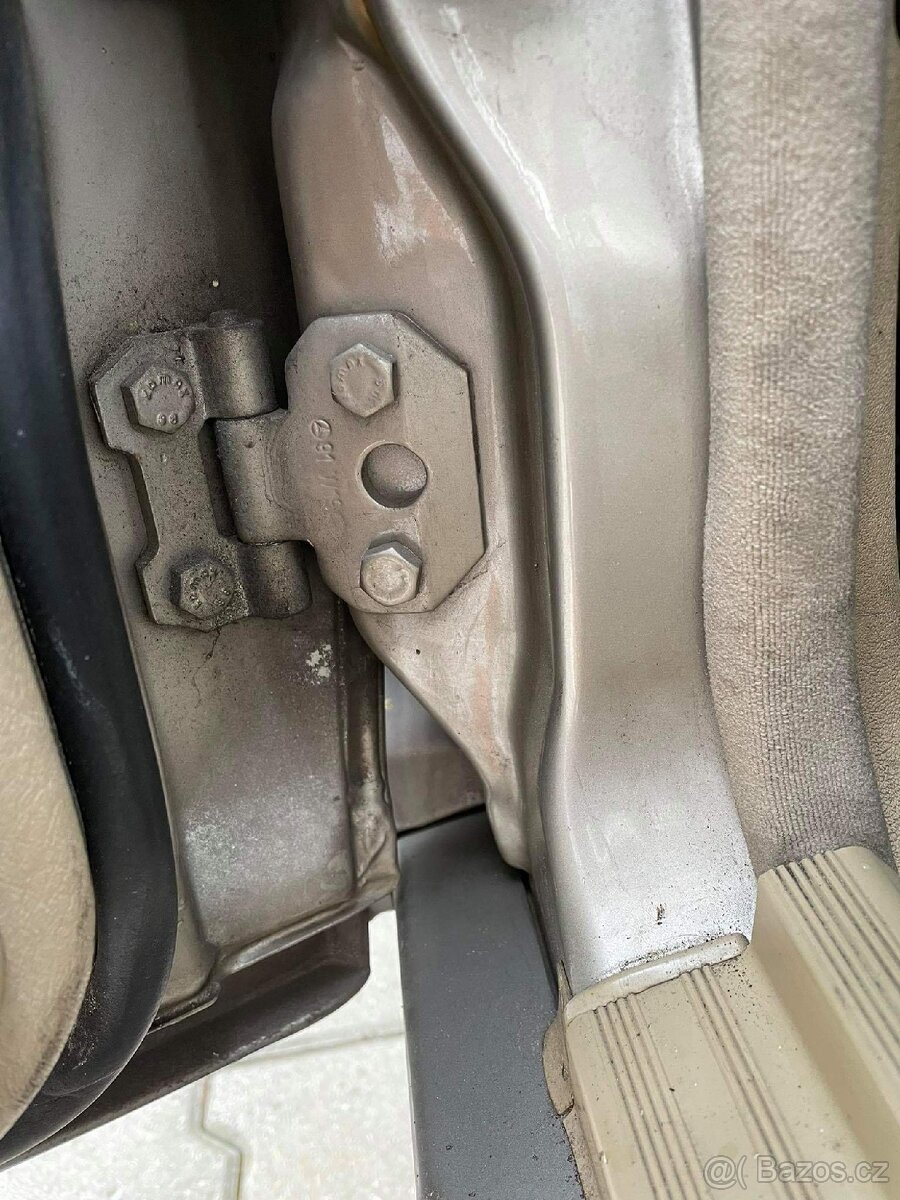 Mercedes Benz 190E 1.8 - 11