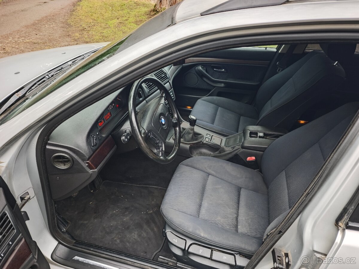 Bmw E39 525i manuál - 11