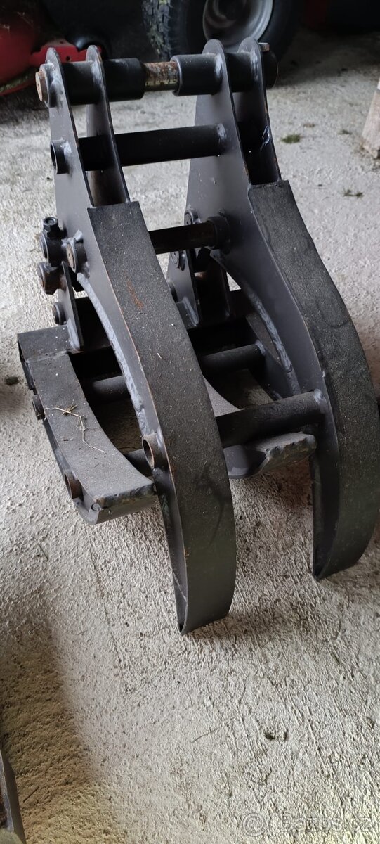 prodám příslušenství k minibagru - 11