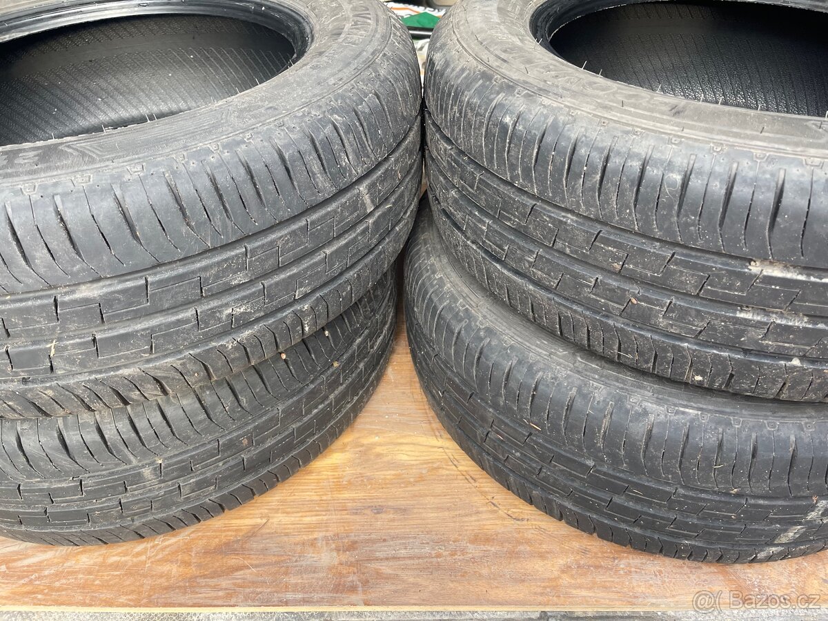 Imperial Ecovan 3 RF19, 215/60R16C - 11