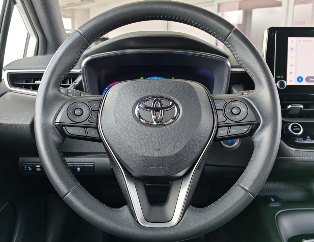 Toyota Corolla 1.8 hybrid - 11