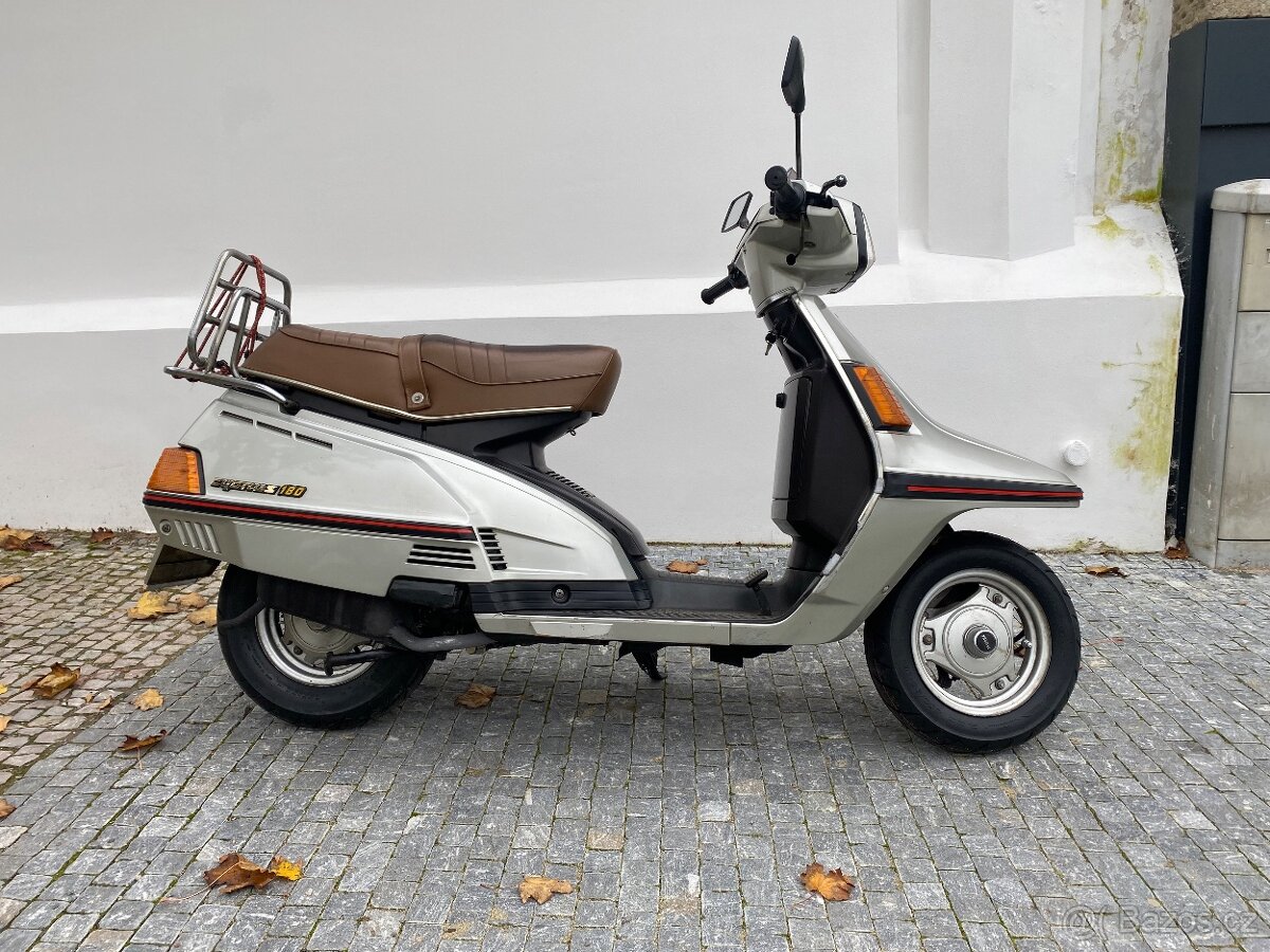 Yamaha Cygnus XC180 Riva - 11