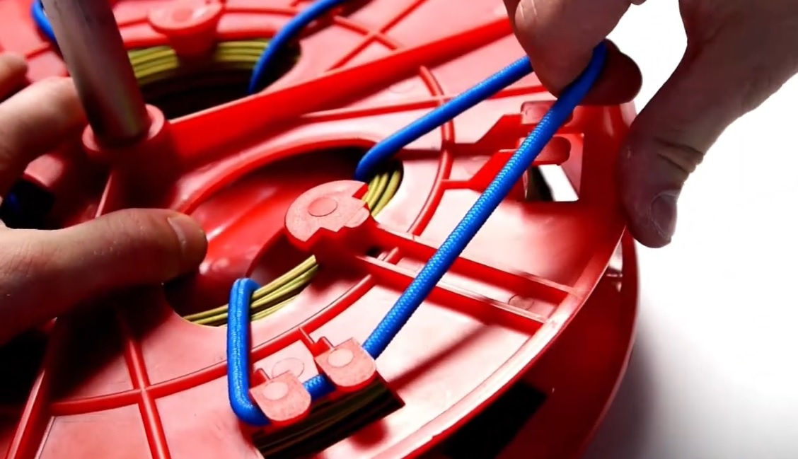 Cívka na kabely, s bungee šňůrami - 11